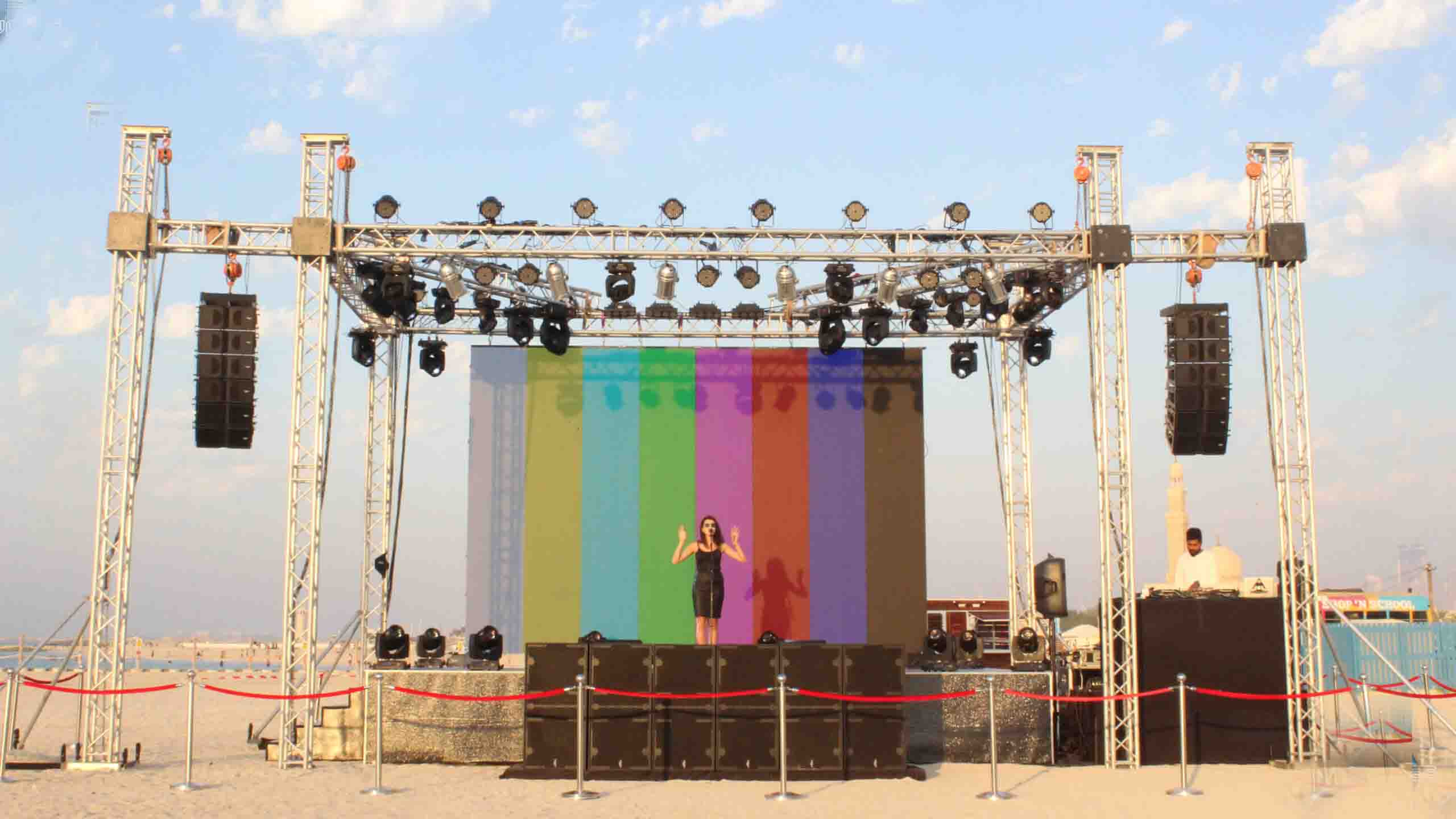 Portable wedding stage truss