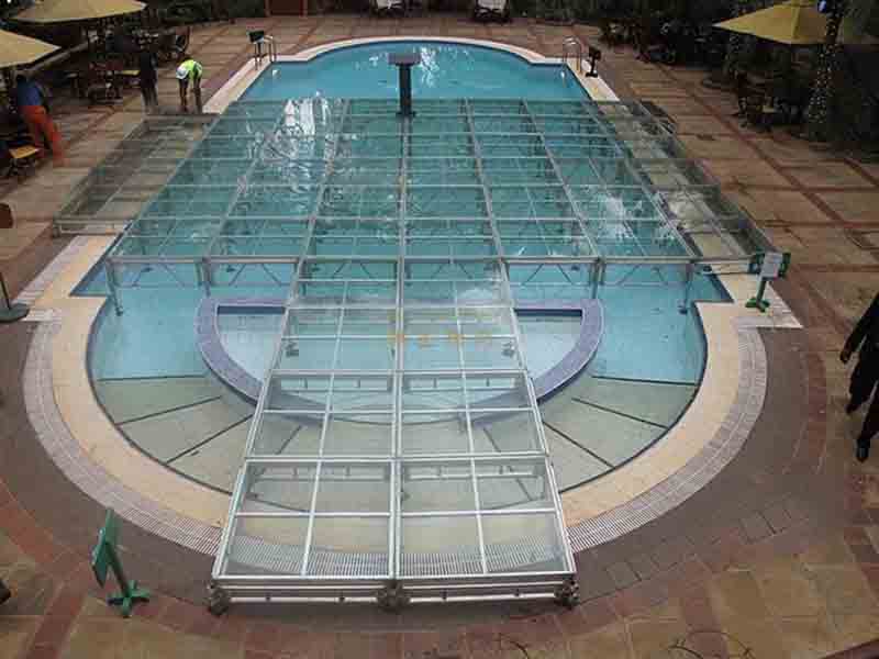 clear glass stage platform