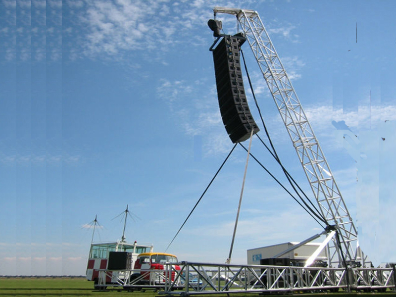 9 m स्पीकर ट्रस टावर्स 1000 किग्रा क्षमता का समर्थन करता है